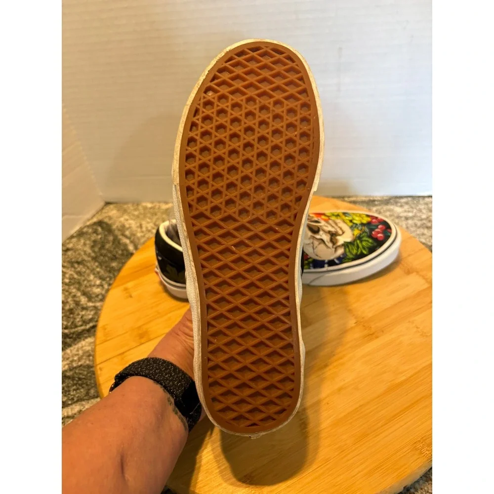 Vans Classic Slip-On Still Life Skull Fruit Canvas Sneakers Mens 8 Womens 9.5
